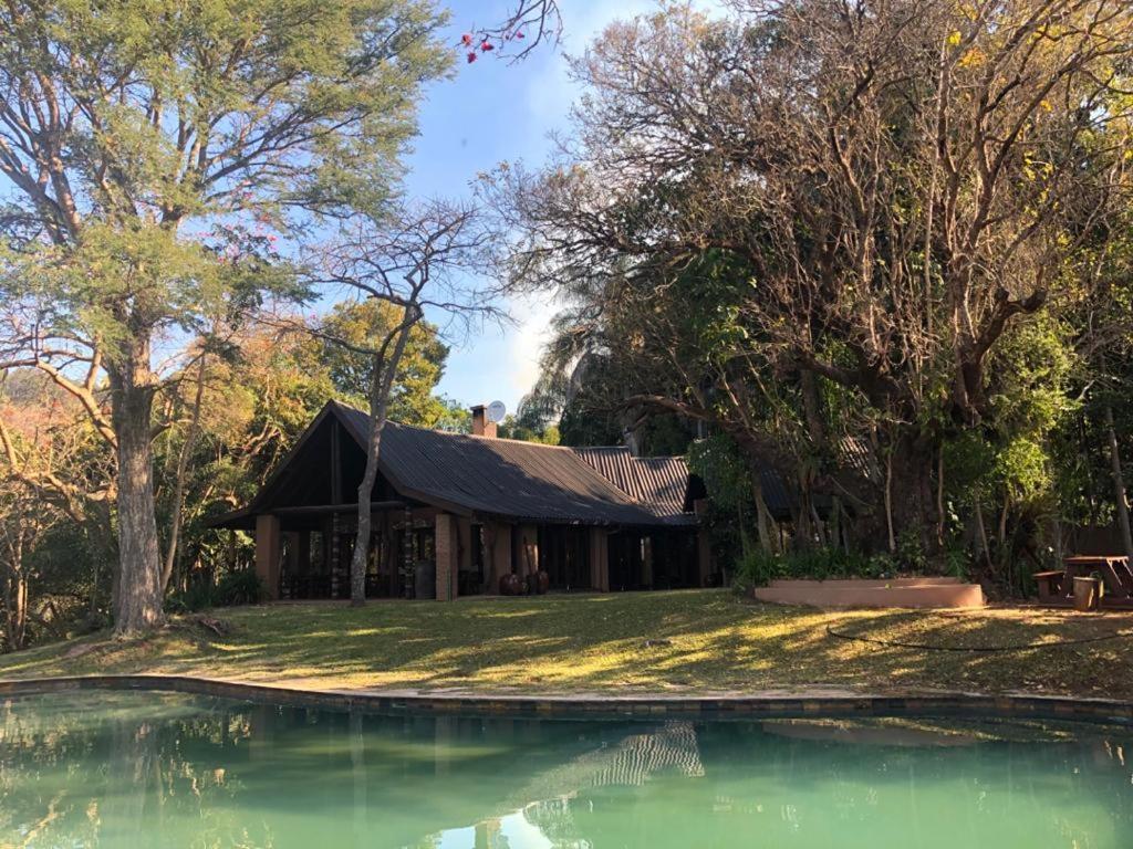 Phophonyane Falls Ecolodge Piggs Peak Extérieur photo